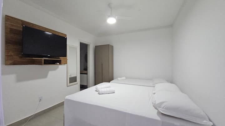 04ea15fc-d3c8-435a-b5d0-b849d863f453