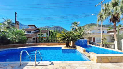 Casa Country D&K - com piscina privativa - cond. fechado