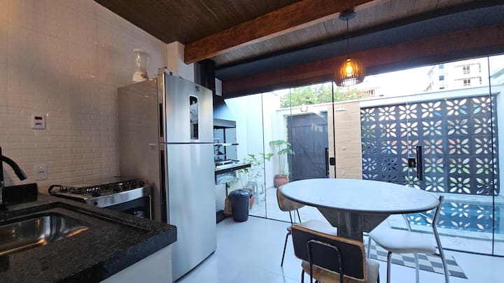 2dcb248a-53c4-4cfb-8a98-403ec5855b6b