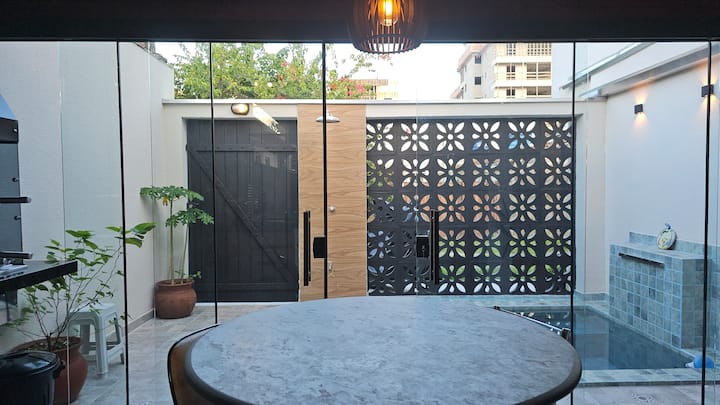 5b9b9be5-8f54-4316-8cbd-b26961c91dce