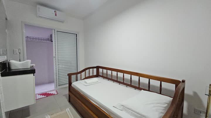 9876f303-130e-4254-885a-ab253aa05e2e