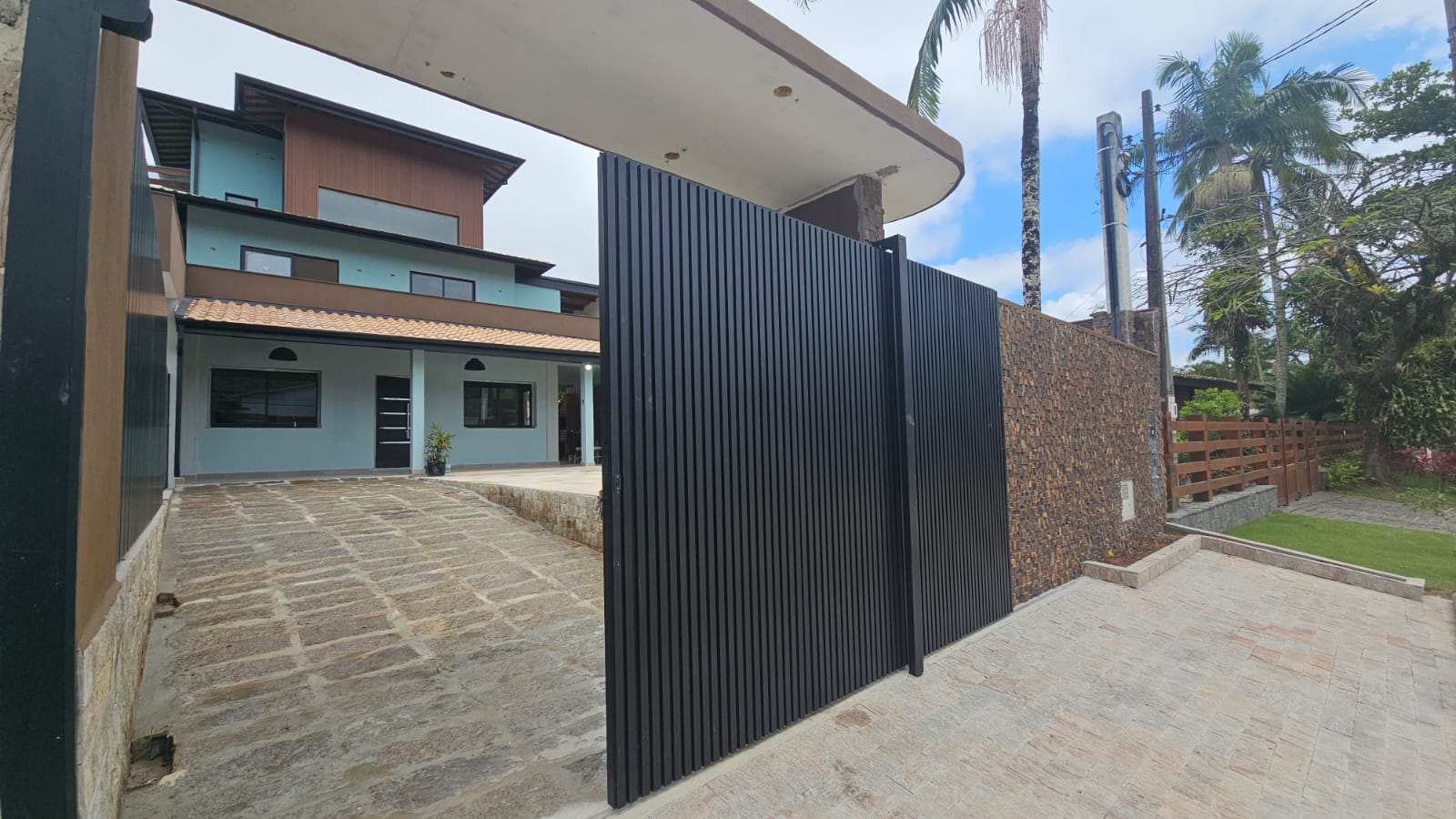 WhatsApp Image 2025-12-03 at 14.56.31